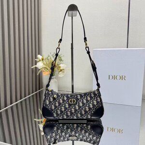 Classic DIOR Bag: A Stylish and Versatile Choice for Elegance